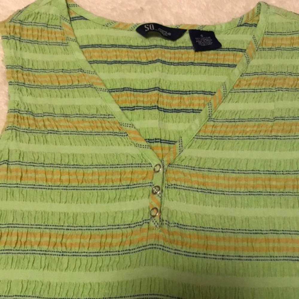 Girls sleeveless shirt